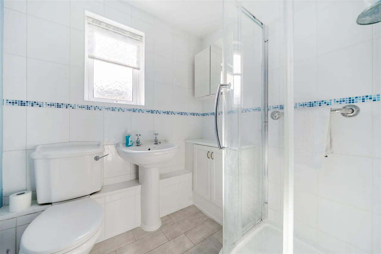 Field View, Chippenham, SN15, photo 8