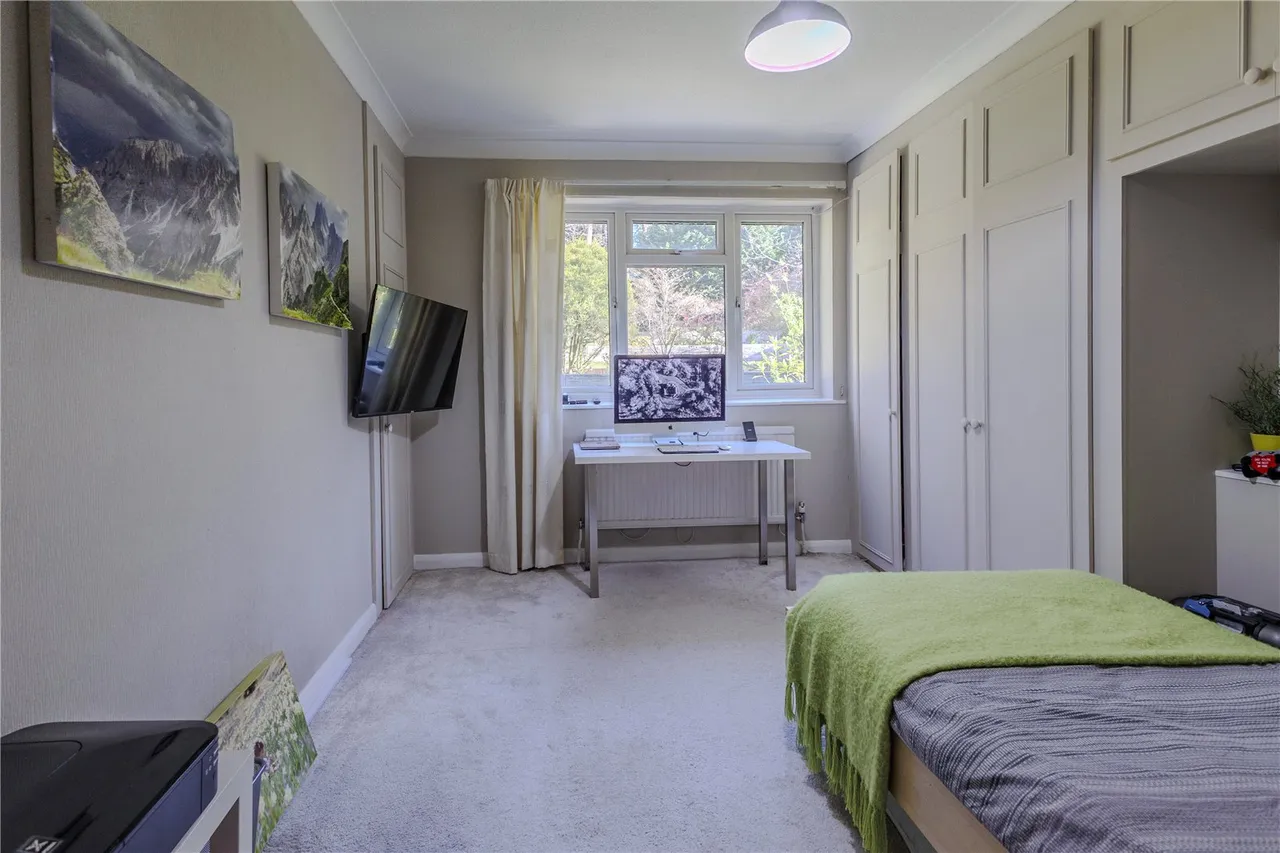 Crawley Hill, Camberley, Surrey, GU15 2DA, photo 25