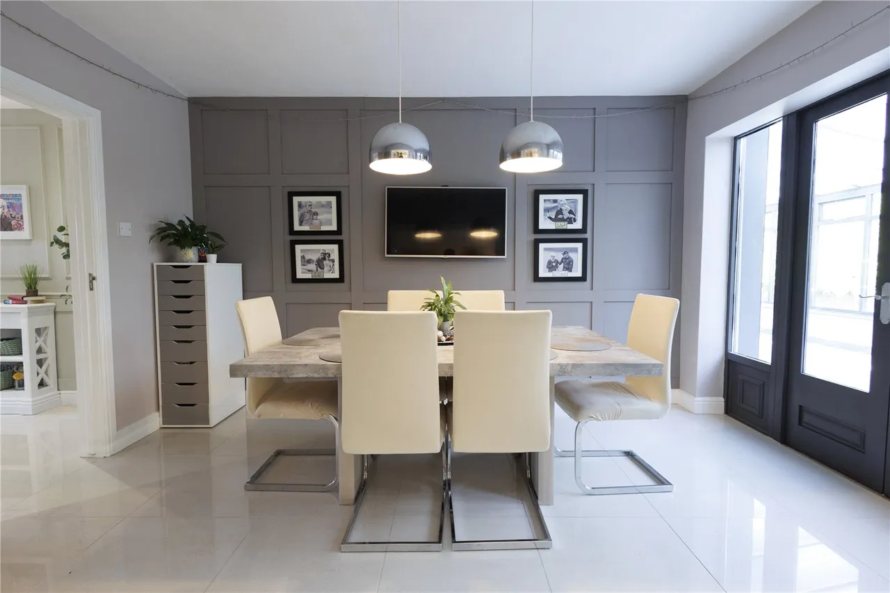 Crawley Hill, Camberley, Surrey, GU15 2DA, photo 5