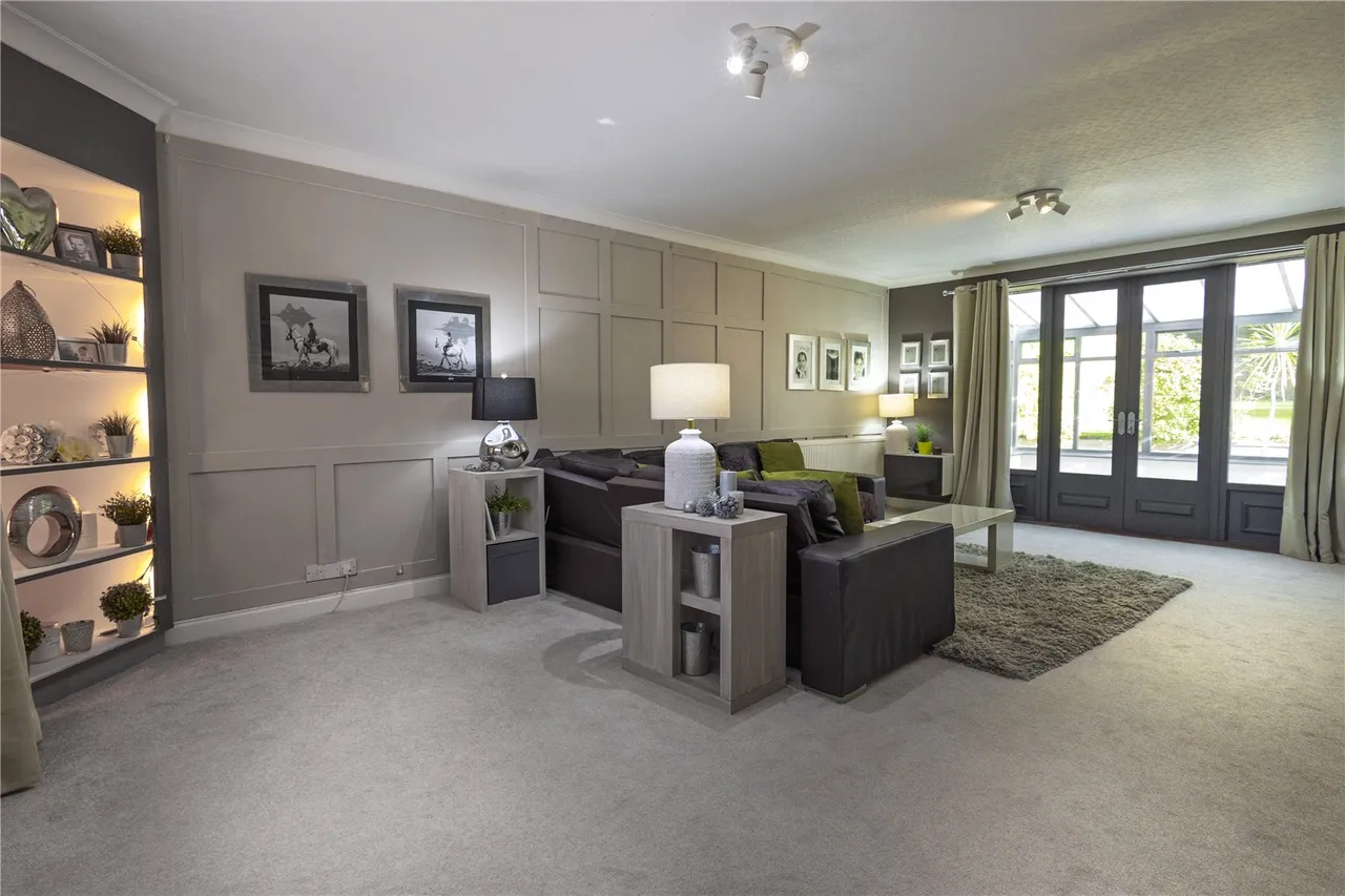 Crawley Hill, Camberley, Surrey, GU15 2DA, photo 4