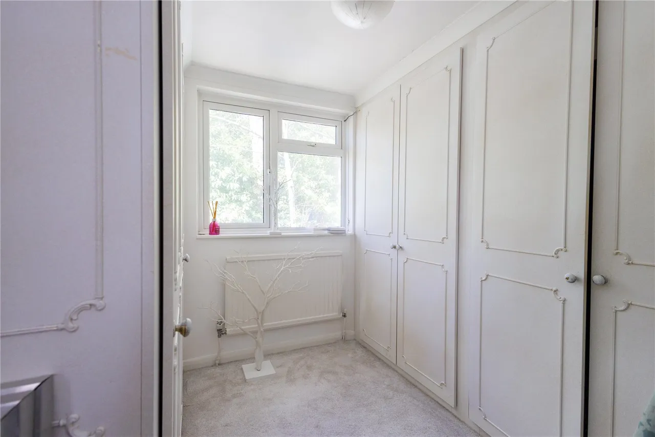 Crawley Hill, Camberley, Surrey, GU15 2DA, photo 24