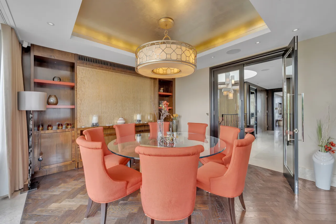 Queens Court, 4-8 Finchley Road, St John's Wood, NW8, photo 5