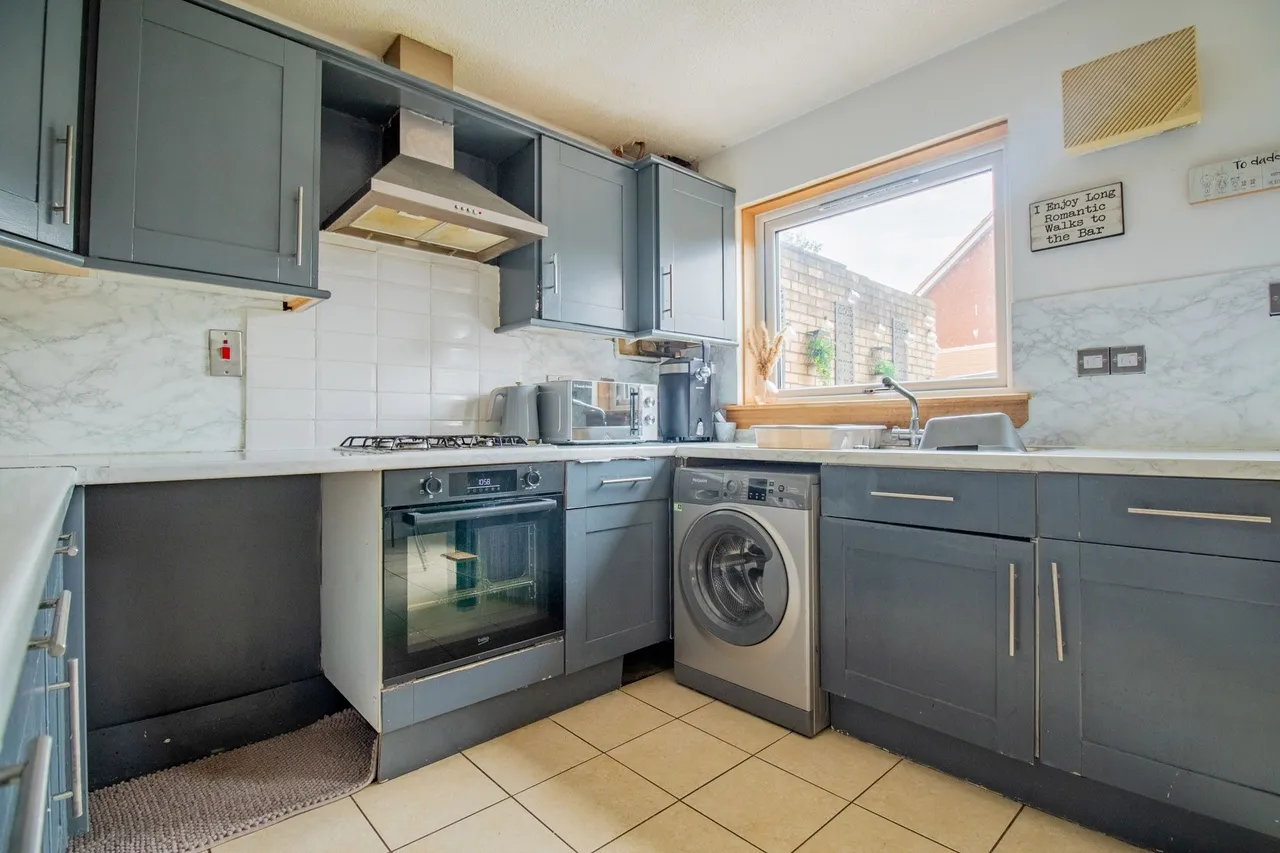 Woodville Court, Broxburn, photo 6