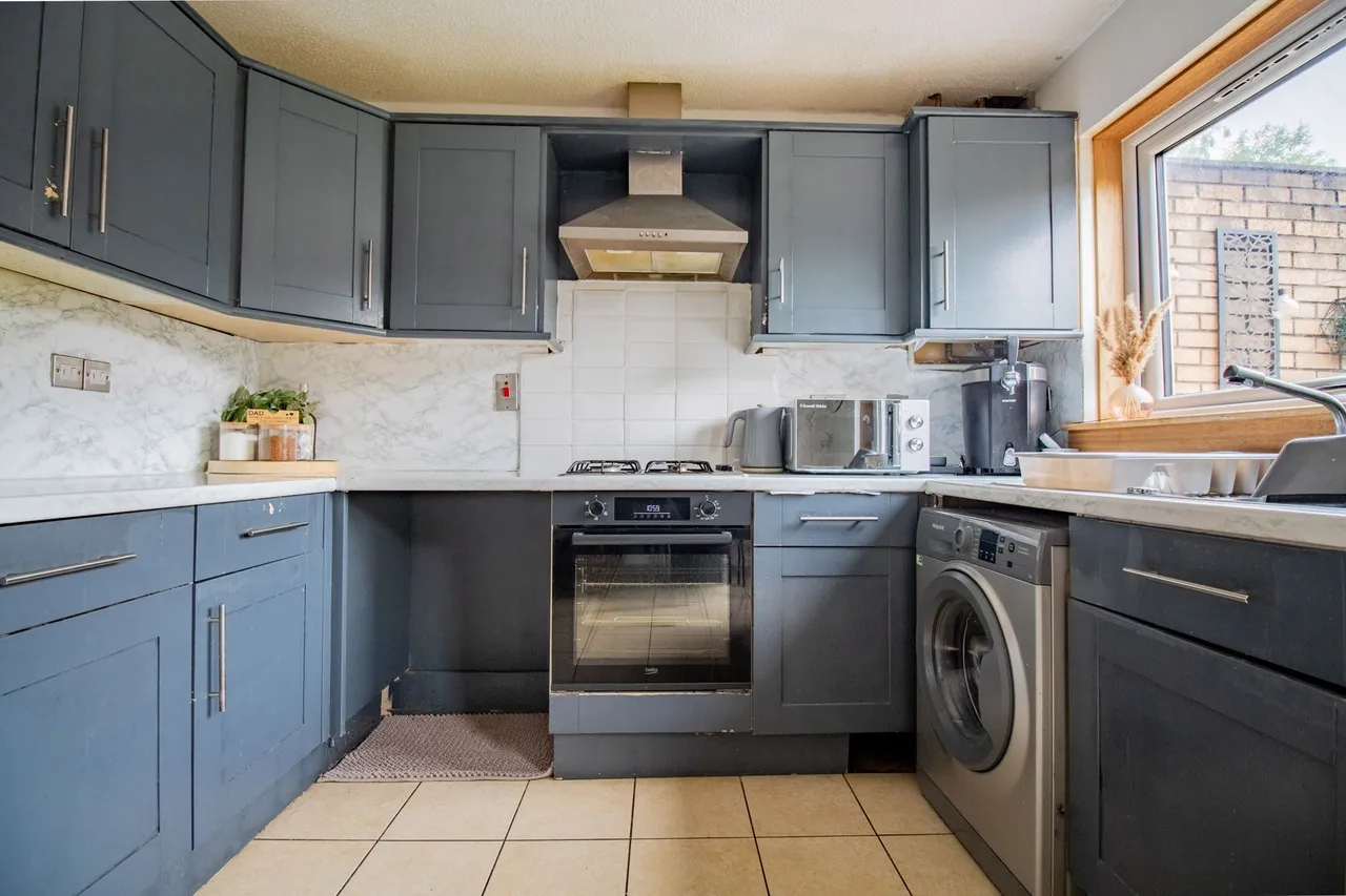Woodville Court, Broxburn, photo 5