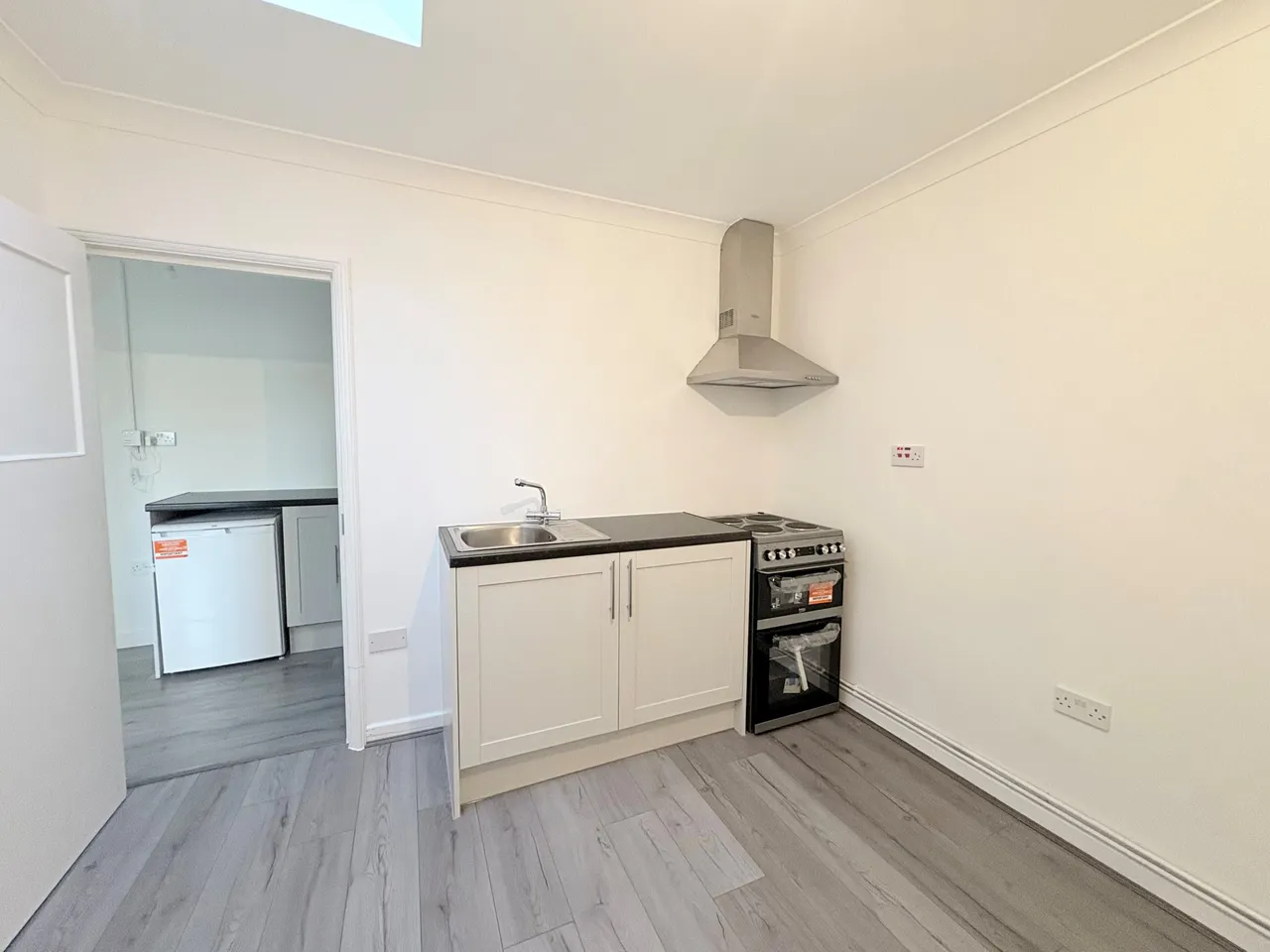 1 bed flat to rent, Napier Road, Gillingham, ME7