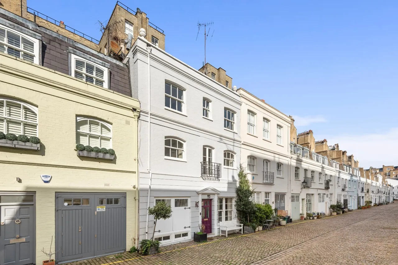 5 bed house to rent, Petersham Place, South Kensington, SW7