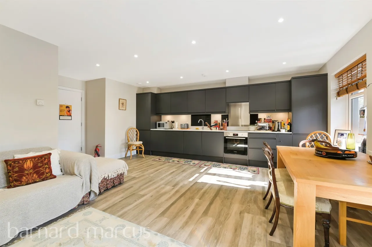 Salisbury Road, Worcester Park, KT4, photo 2