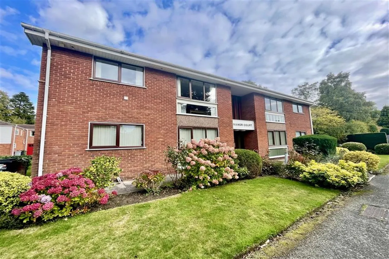 Manor Court Manor Park South, Knutsford, photo 13