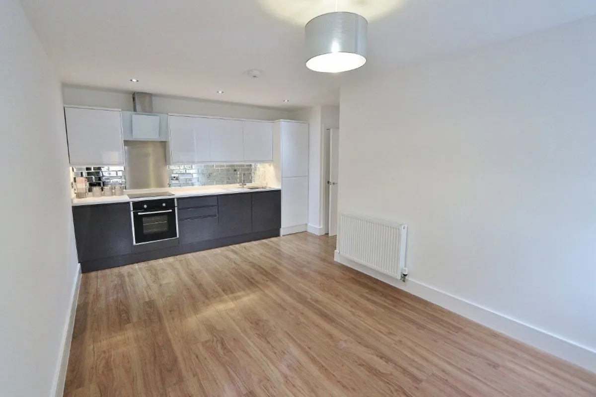 Mercury Gardens, Romford, Romford, RM1 3FB, photo 7