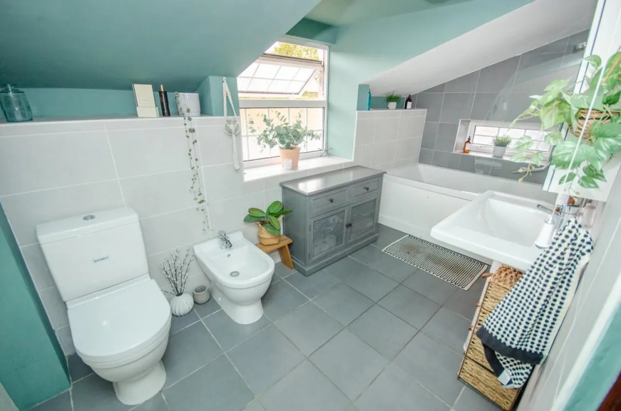 Siston Common, Siston, BS15, photo 17