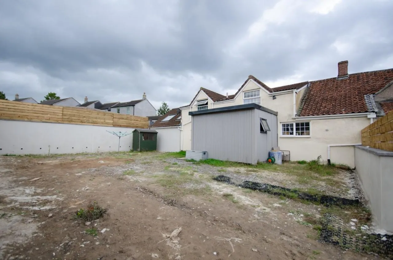 Siston Common, Siston, BS15, photo 19