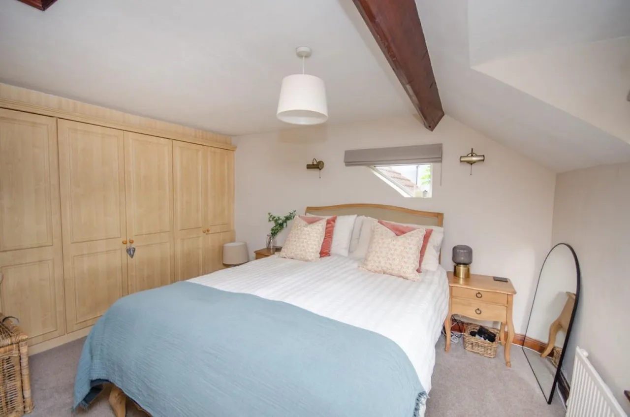 Siston Common, Siston, BS15, photo 12
