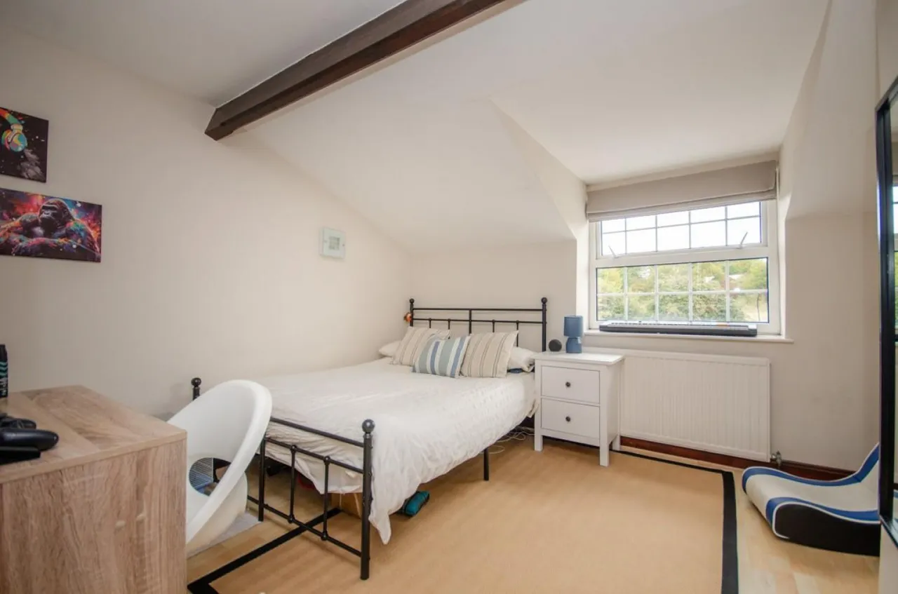 Siston Common, Siston, BS15, photo 13
