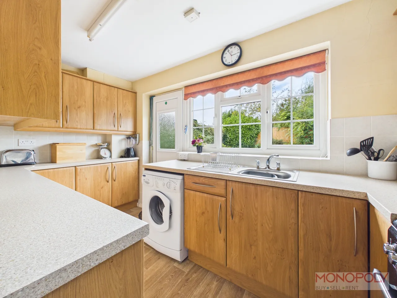 Maple Close, Marford, LL12, photo 4
