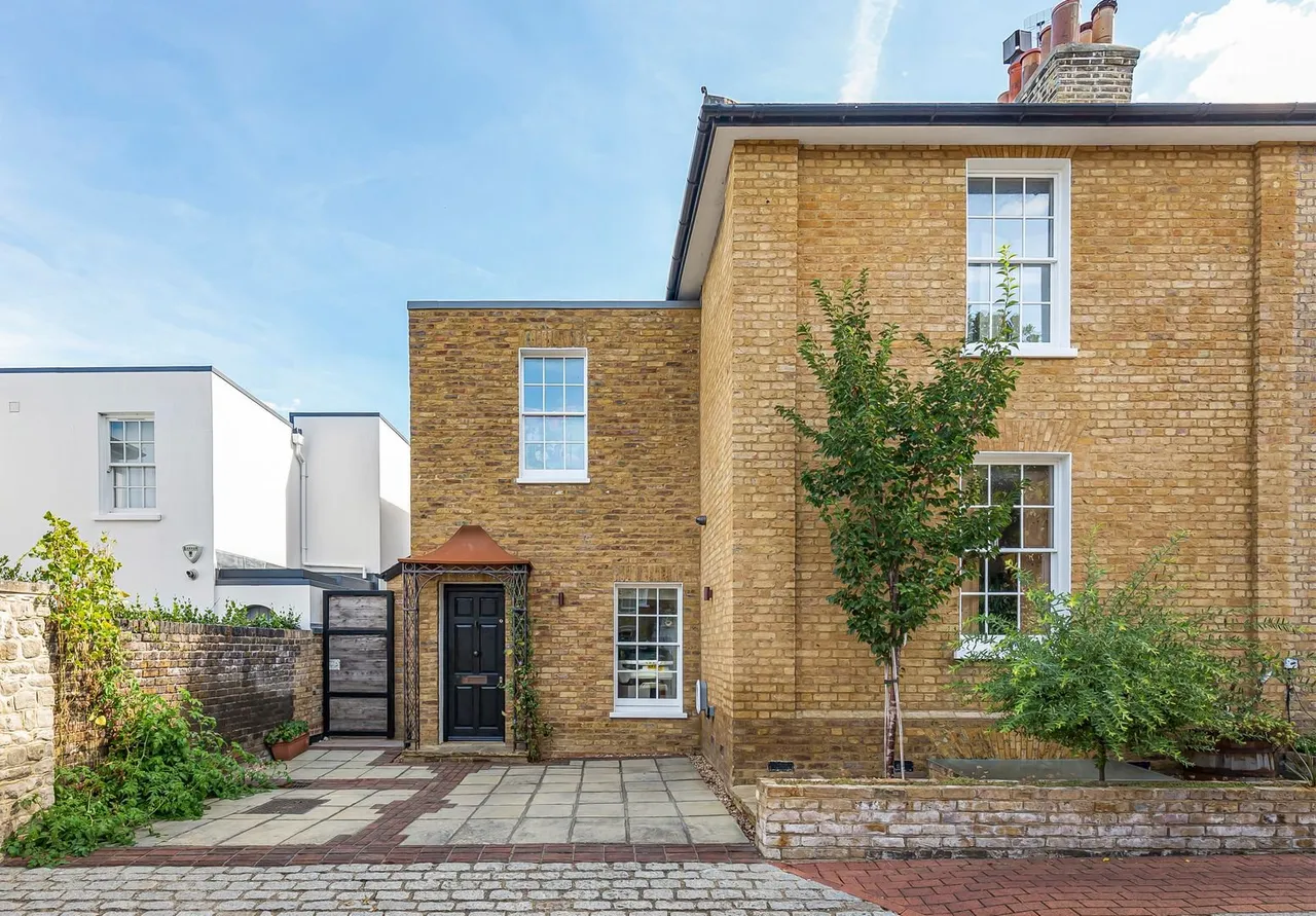 3 bed house for sale, Parkfields, Putney, SW15