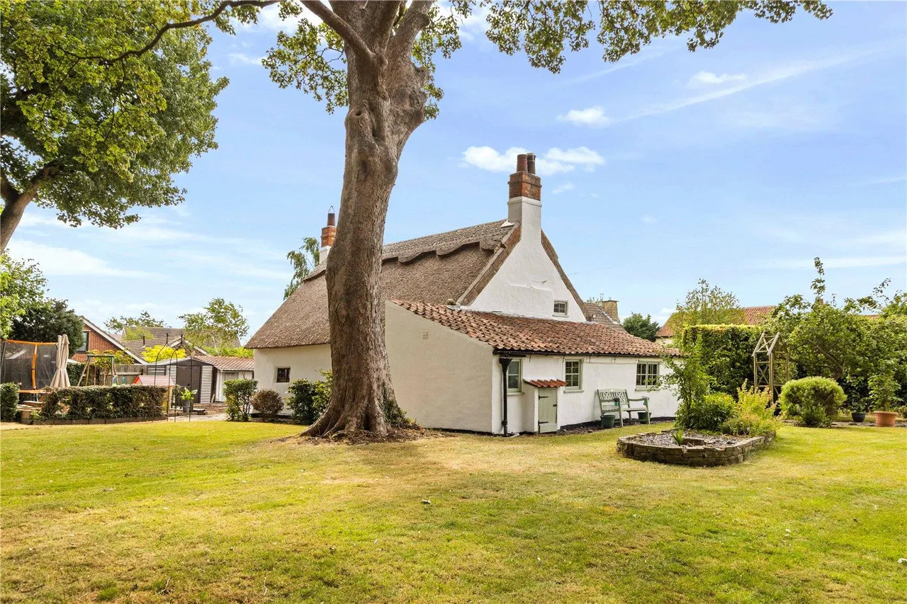 Peppercorn Walk, Holton le Clay, photo 34