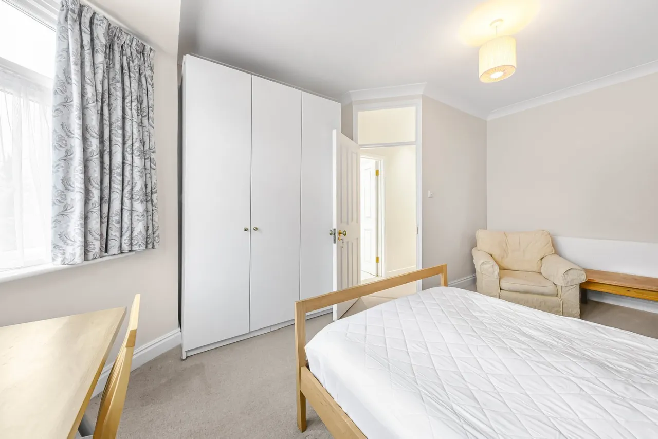 North End Road, London, NW11, photo 12