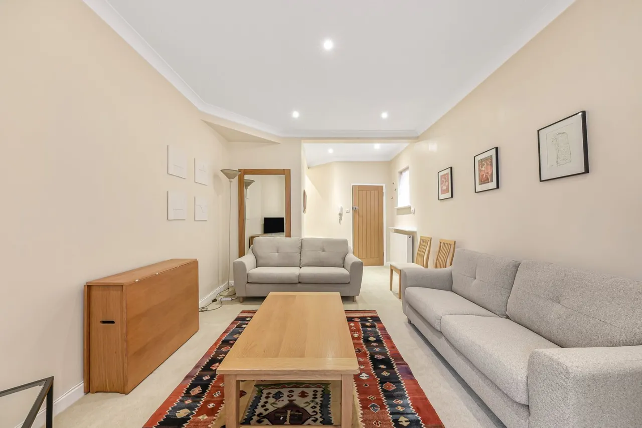 North End Road, London, NW11, photo 10