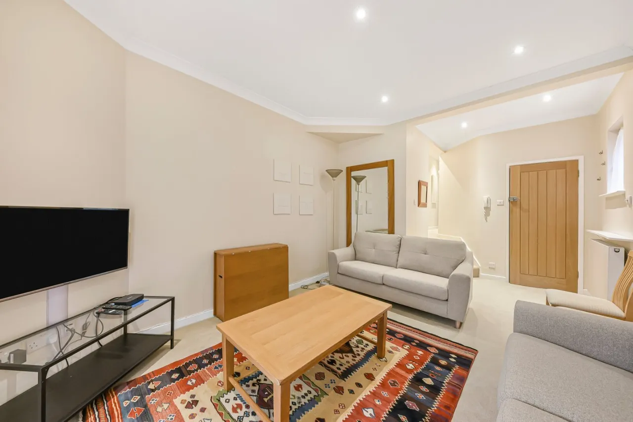 North End Road, London, NW11, photo 11