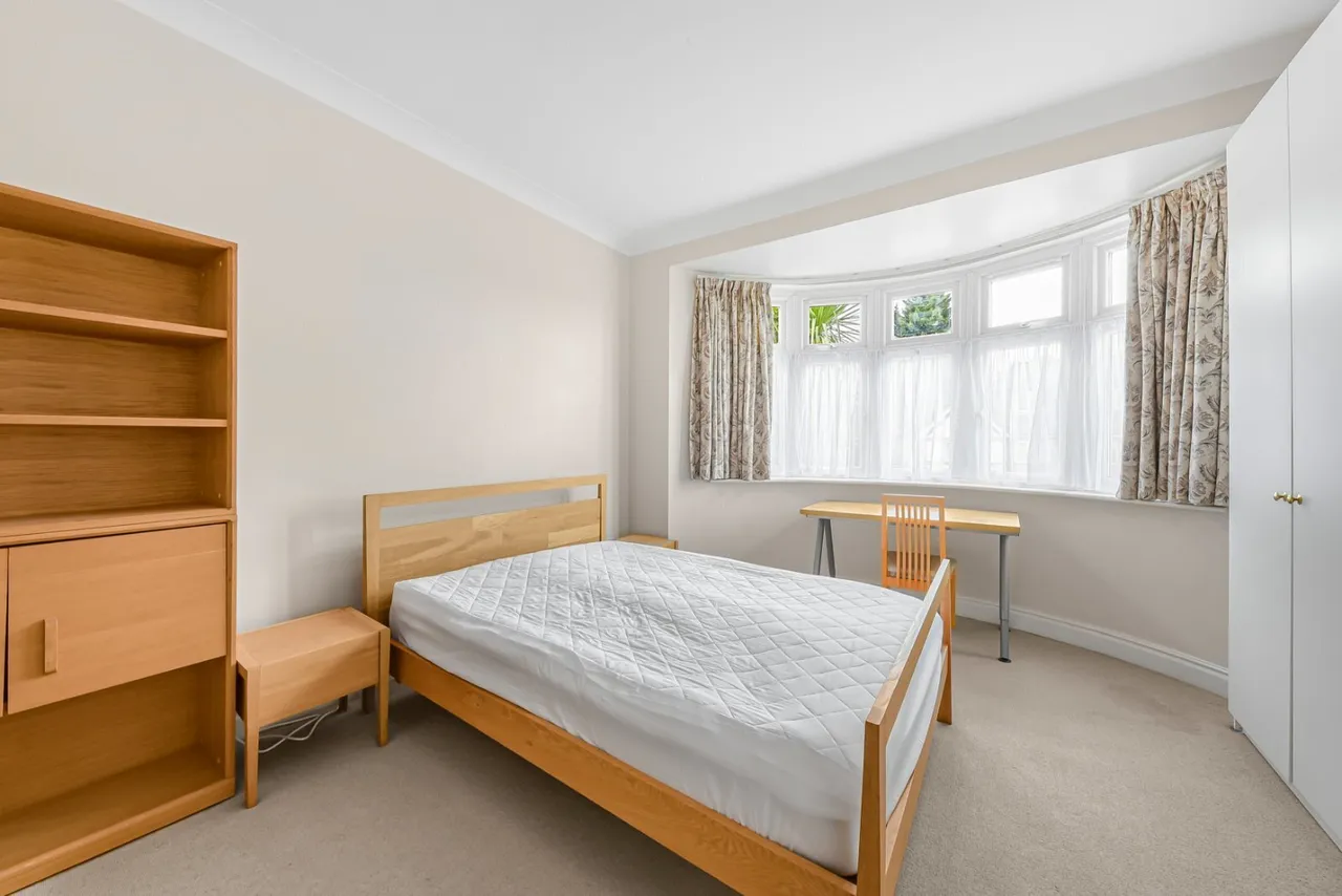 North End Road, London, NW11, photo 3
