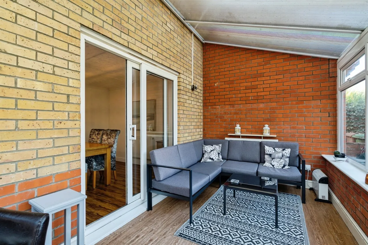 Seafields Drive, Hopton, Great Yarmouth, photo 8