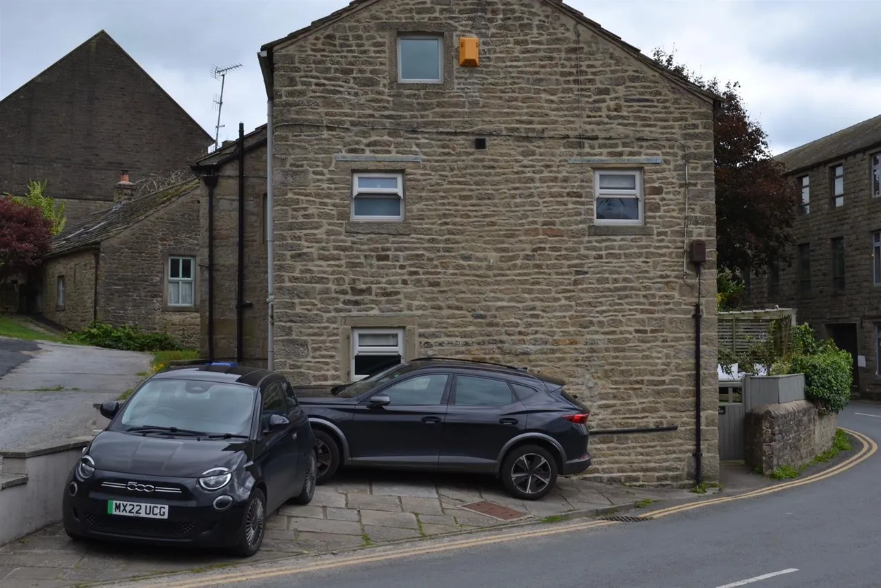 Mill Cottages, Salterforth, Lancashire, BB18 5TL, photo 20