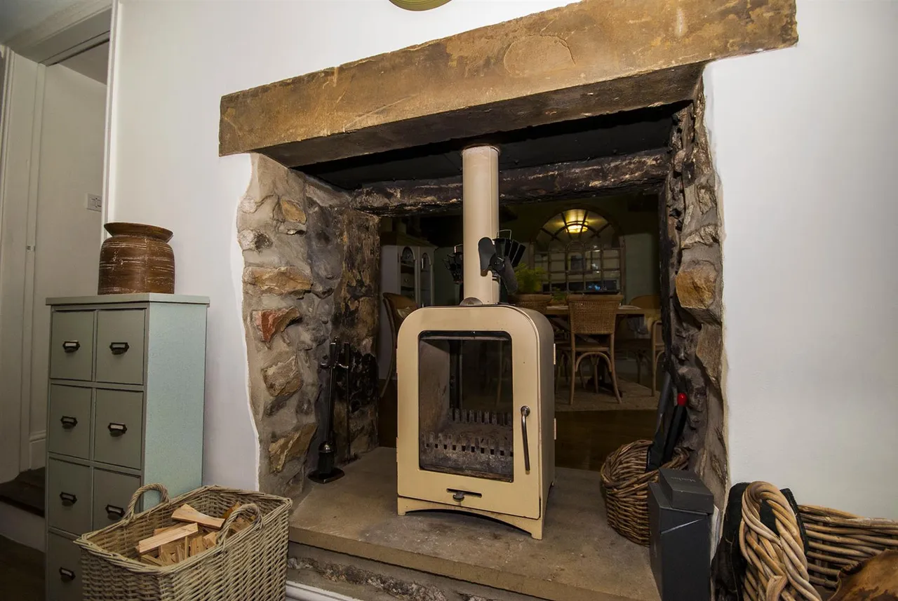 Mill Cottages, Salterforth, Lancashire, BB18 5TL, photo 6