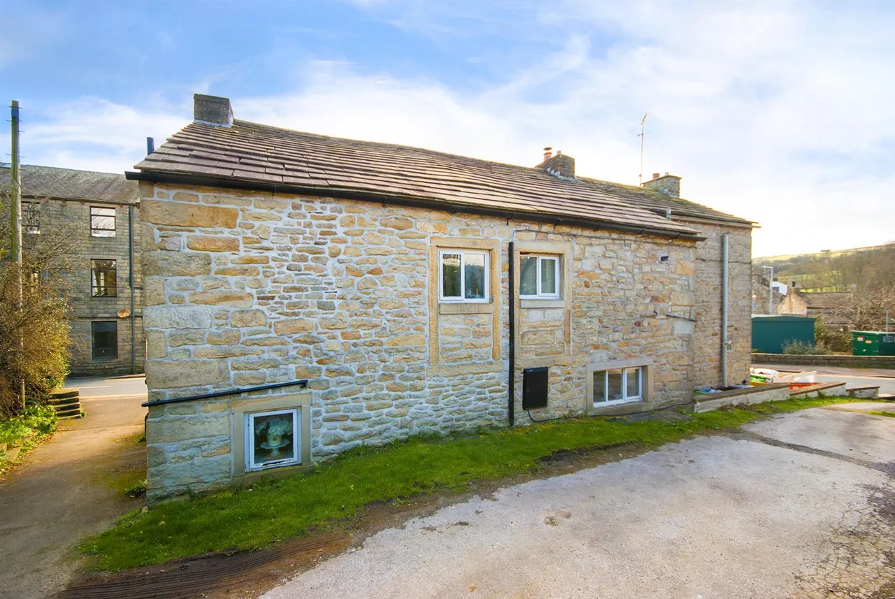 Mill Cottages, Salterforth, Lancashire, BB18 5TL, photo 26