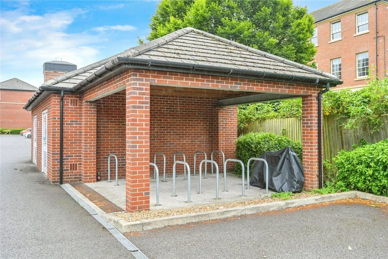 St. Georges Parkway, Stafford, ST16, photo 15