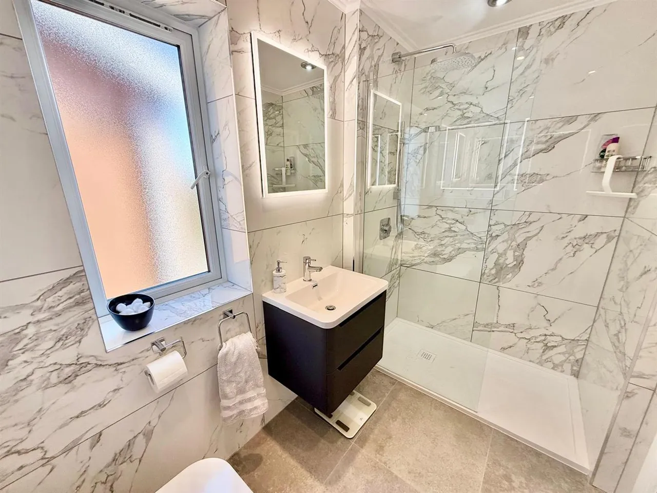 Bollinbarn Drive, Macclesfield, SK10, photo 10