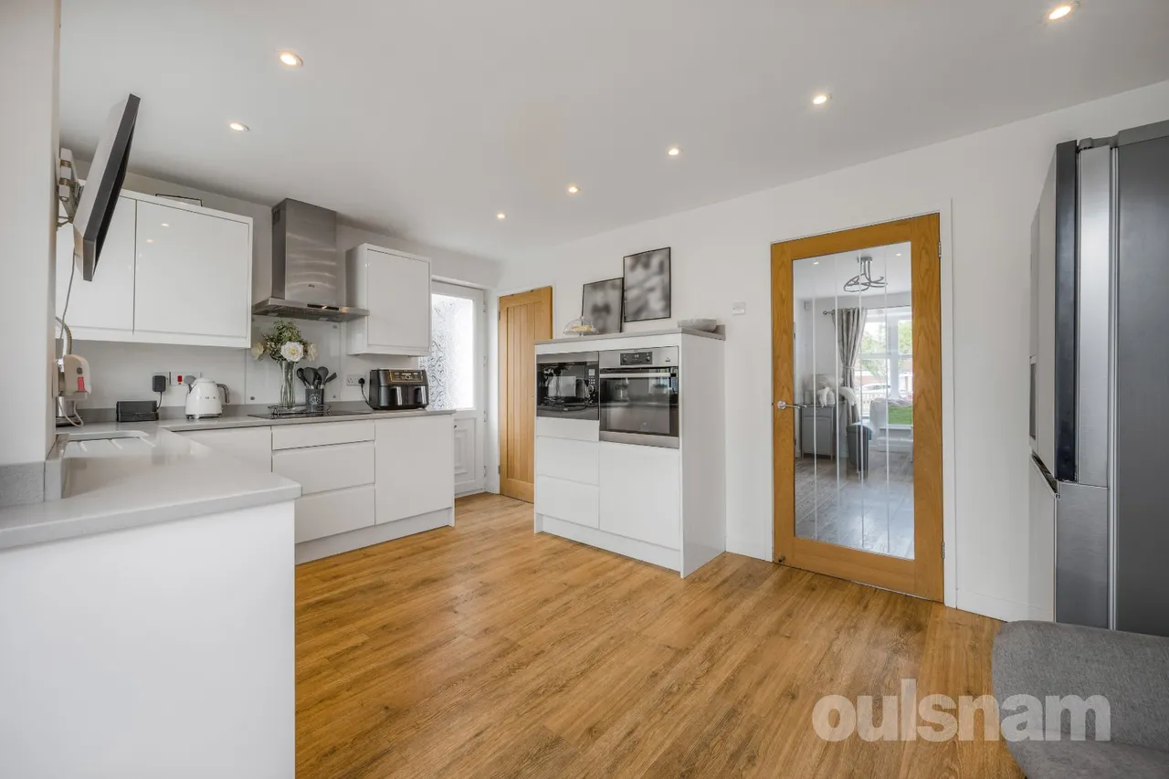 Edgmond Close Winyates West, Redditch, Worcestershire, B98 0JG, photo 4