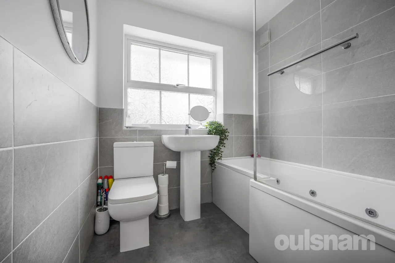 Edgmond Close Winyates West, Redditch, Worcestershire, B98 0JG, photo 10