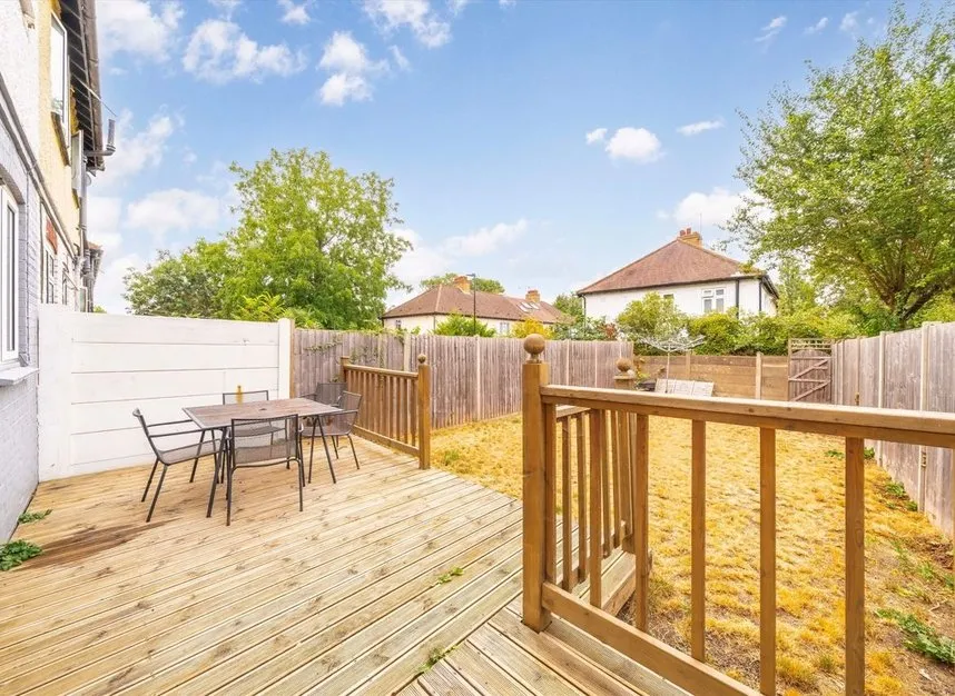 Lionel Road North, Brentford, TW8, photo 5
