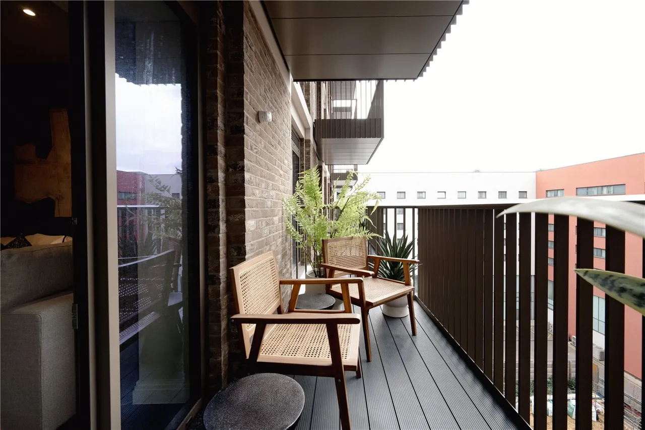 Queens Cross, London, E16, photo 9