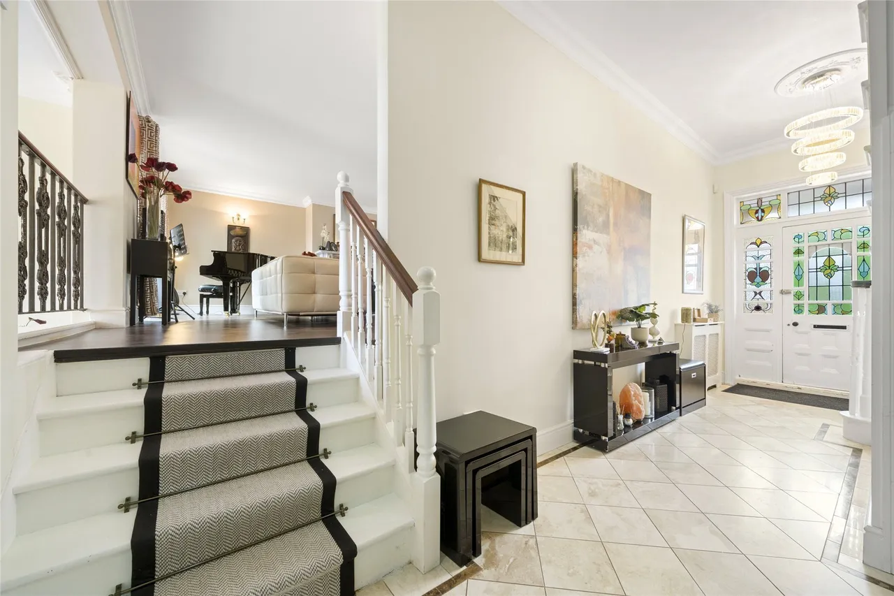 St. Peters Road, Northney, Hampshire, PO11, photo 8