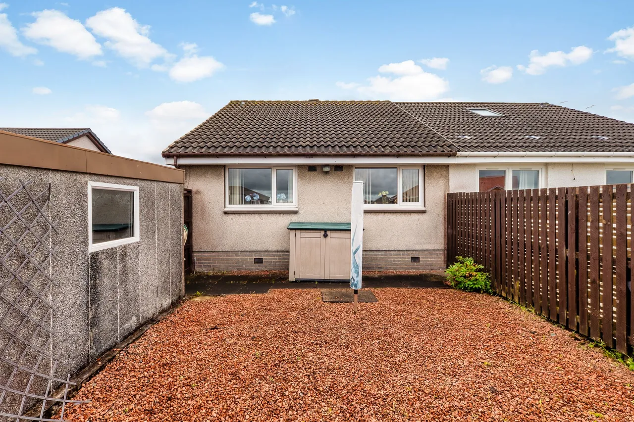 Livingstone Quadrant, Shotts, photo 16