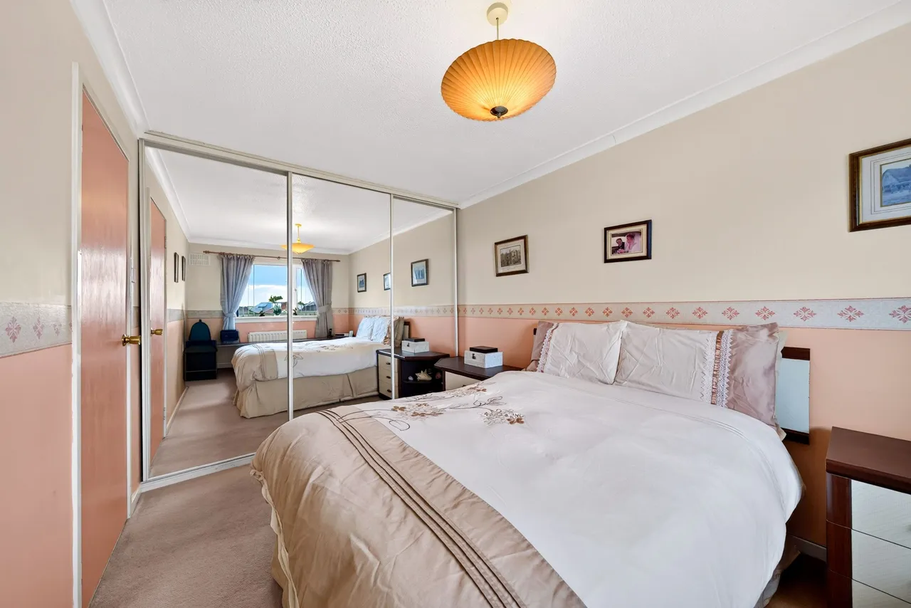 Livingstone Quadrant, Shotts, photo 9