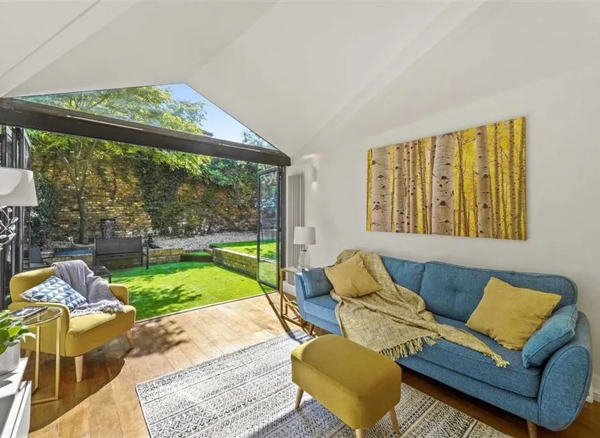 Shaftesbury Mews, Clapham, SW4, photo 2