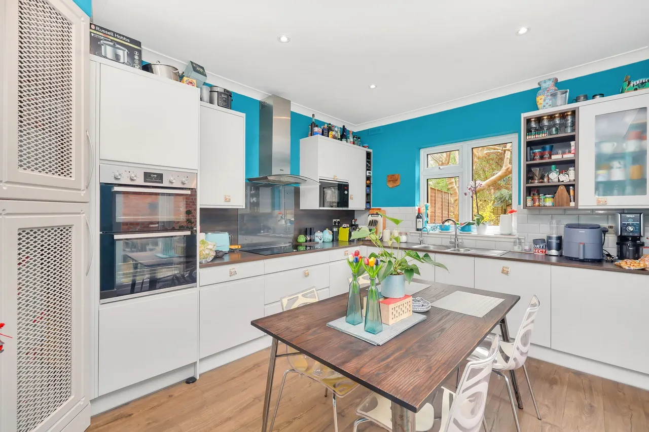 Anson Road, London, NW2, photo 5