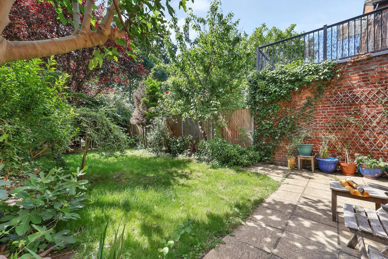 Anson Road, London, NW2, photo 13