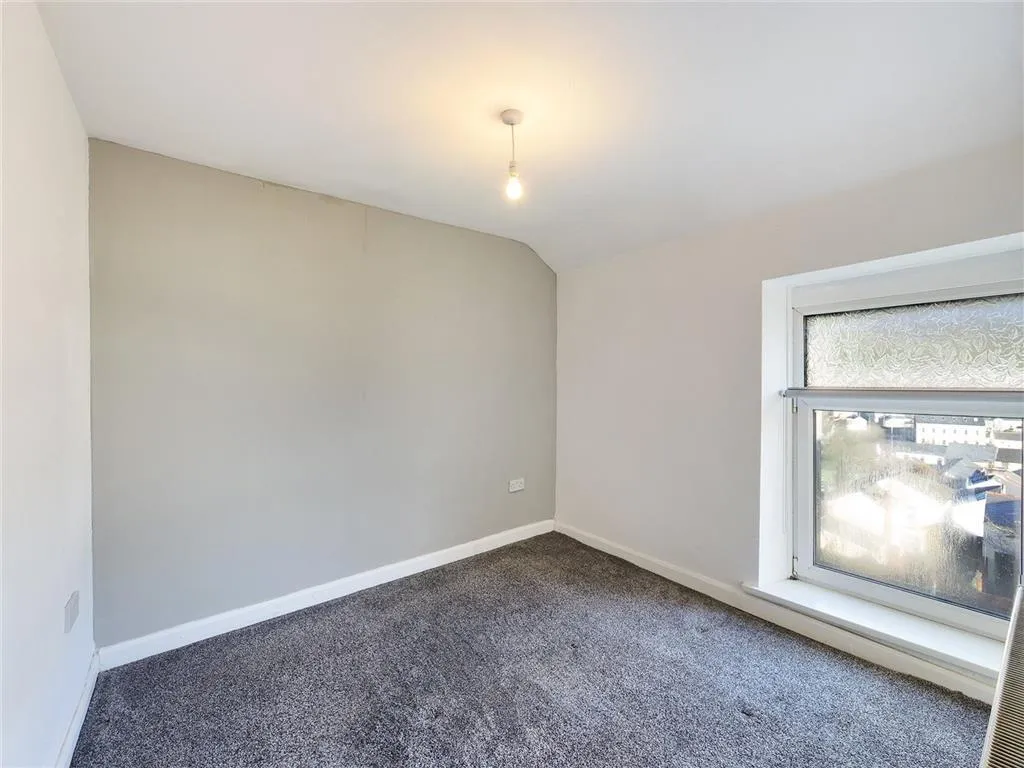 High Street, Rhondda Cynon Taf, CF45, photo 7