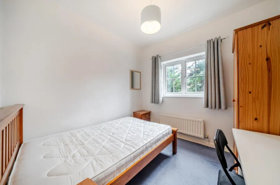 Thomas Brassey Close, Hoole, CH2, photo 12