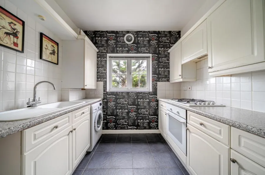 Thomas Brassey Close, Hoole, CH2, photo 6