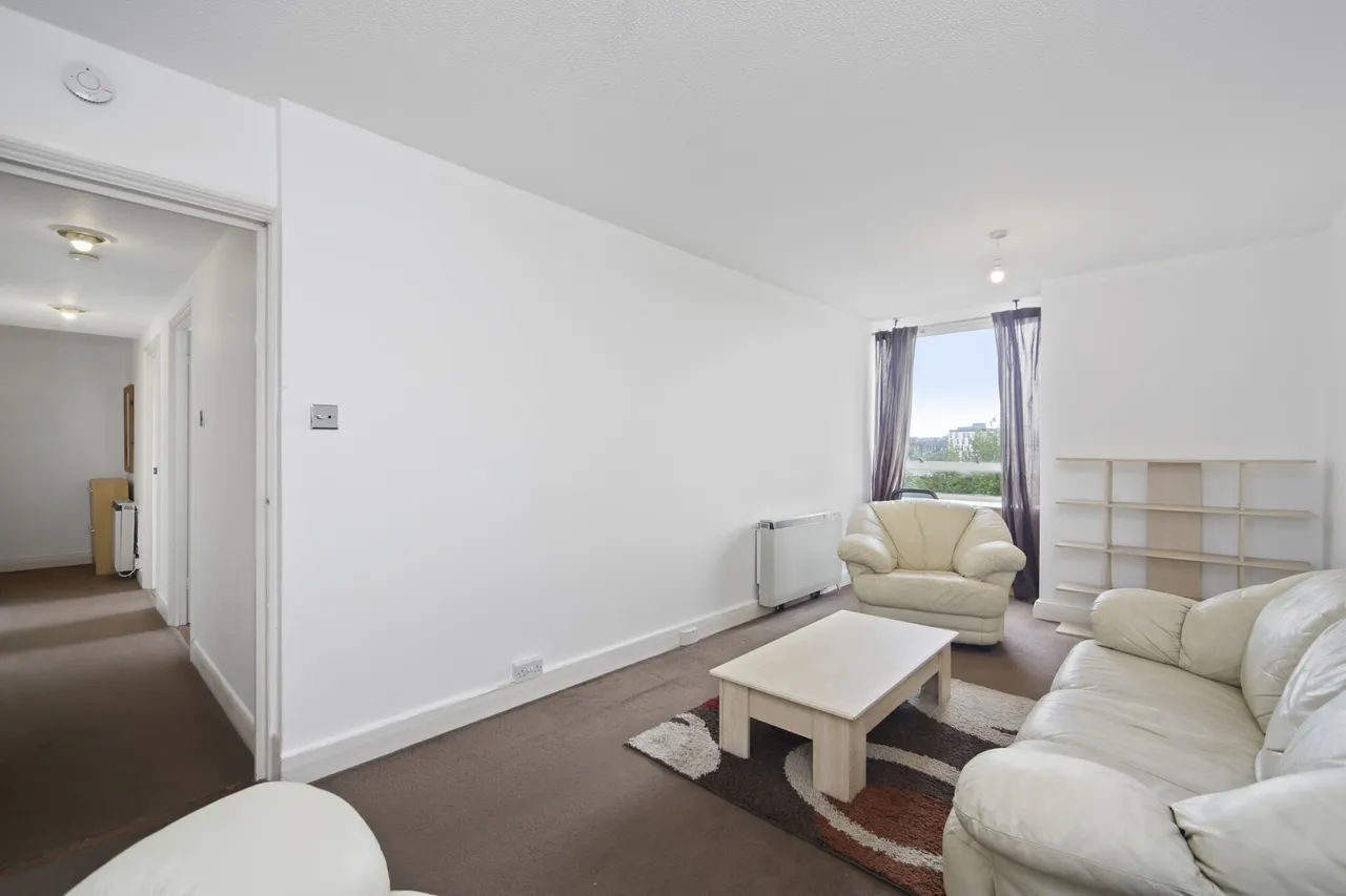Bramlands Close, Battersea, London, SW11, photo 5