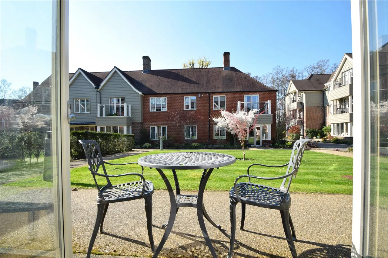 Hammond Way, Yateley, Hampshire, GU46 7AG, photo 10