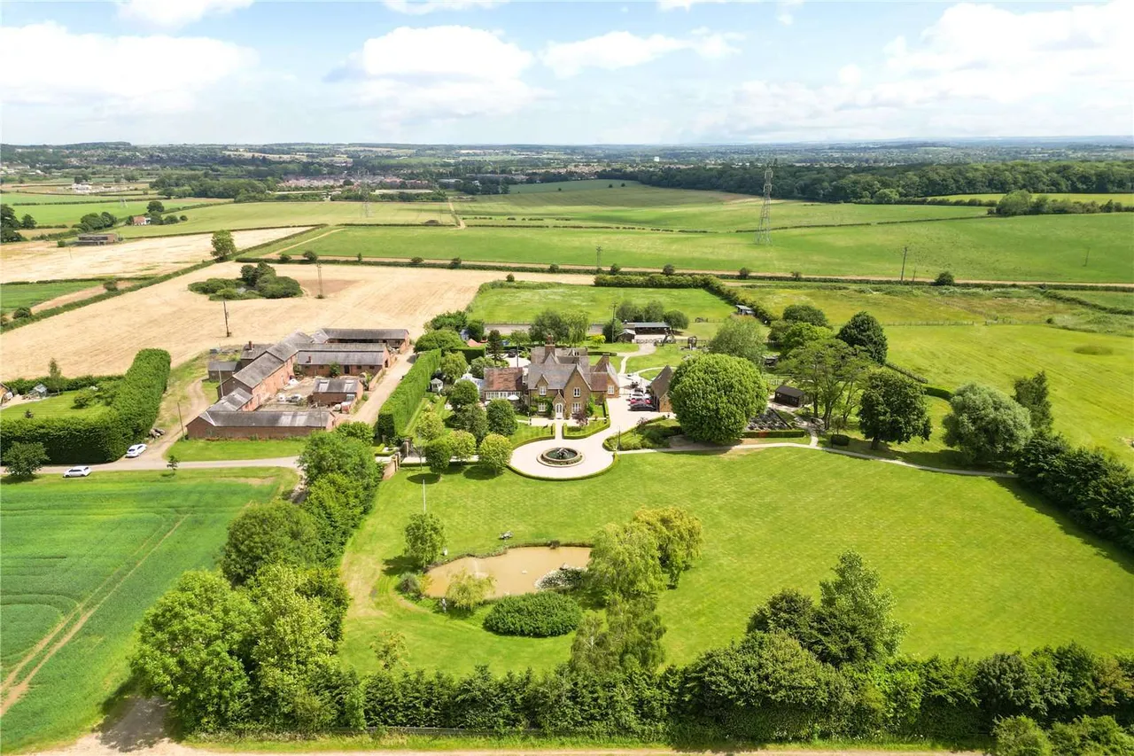 Peakes End, Steppingley, Bedfordshire, MK45 5AY, photo 2