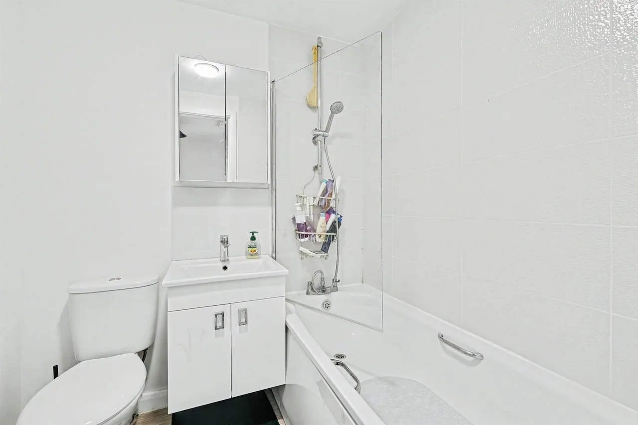 Bective Close, Northampton, NN2, photo 17