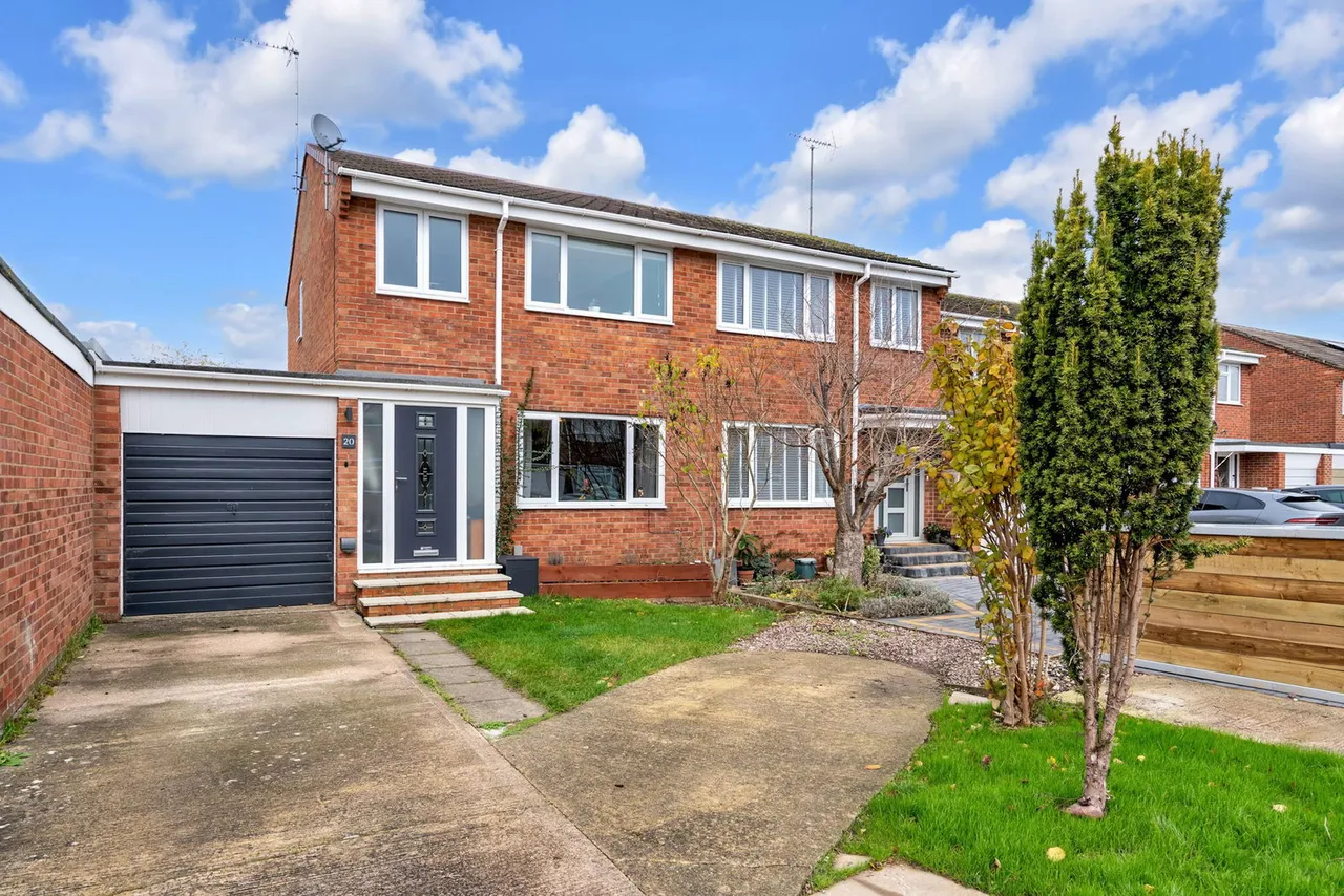 3 bed house for sale, Tirlebank Way, Tewkesbury, GL20