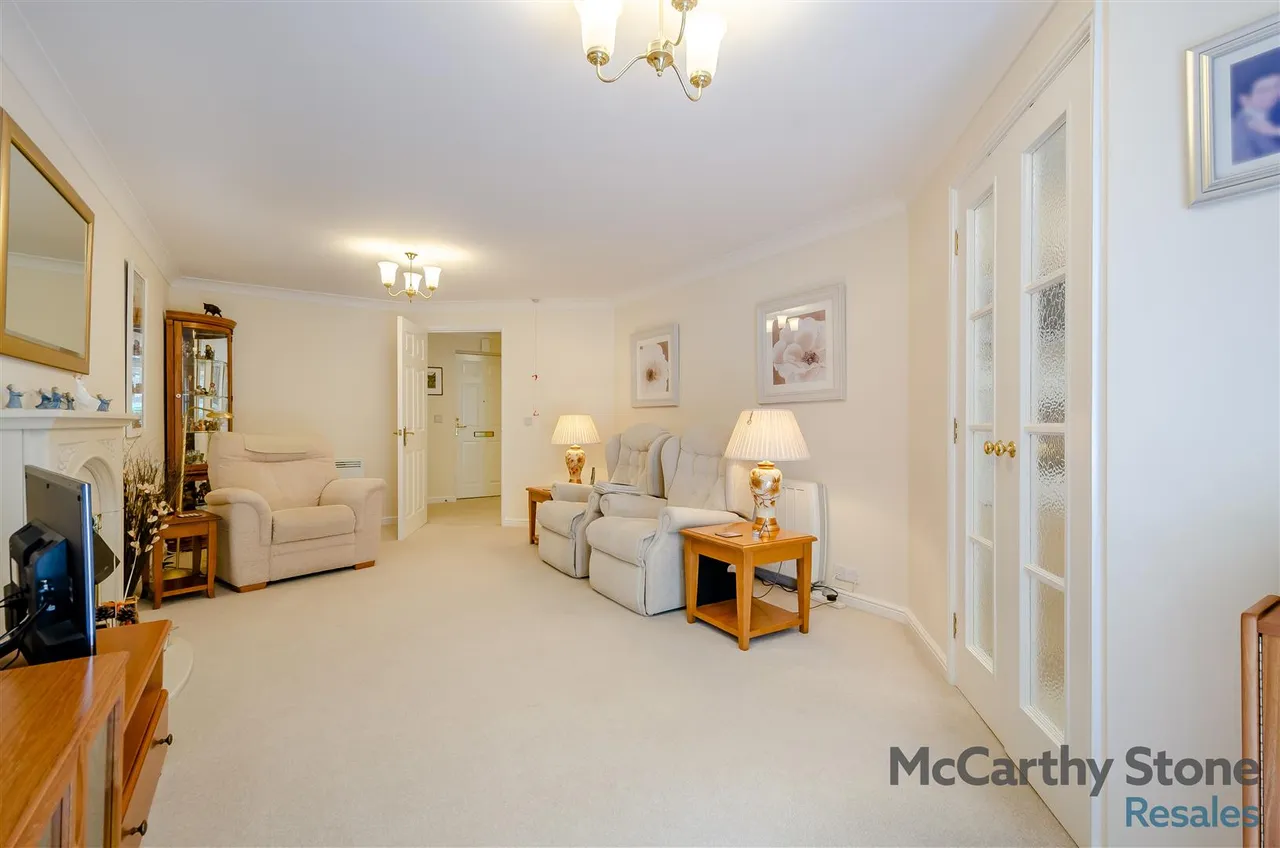 Buckingham Road, Brackley, NN13, photo 3