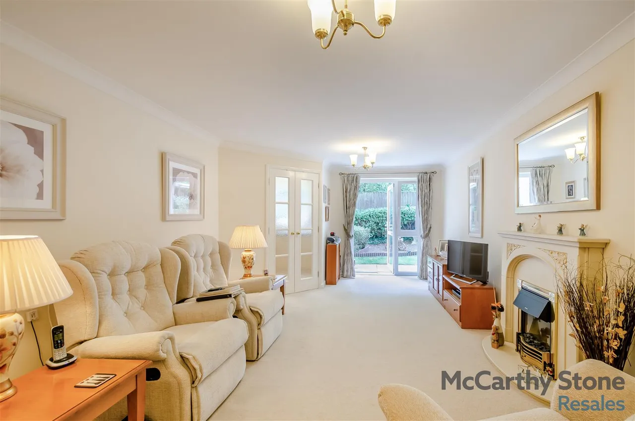Buckingham Road, Brackley, NN13, photo 2
